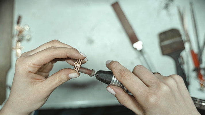 bespoke jewelry vs custom made jewelry blog header