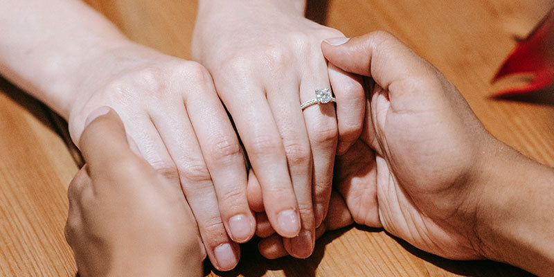 Engagement ring upgrade: the 3 steps process